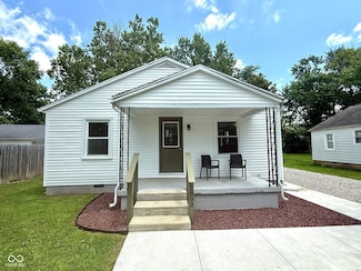 1809 Beam Rd, Columbus, IN 47201
