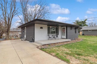 5710 SE 8th St, Des Moines, IA 50315