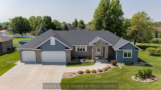 4145 Elmwood Dr, Grand Island, NE 68803