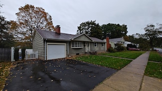 56 Dessa Dr, Hamden, CT 06517