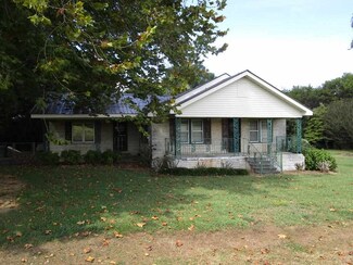 961 Highway 64, Spruce Pine, AL 35585