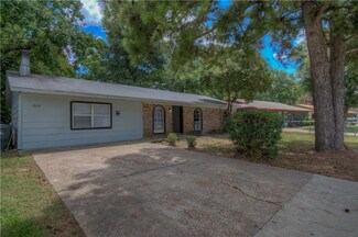 7805 Wyngate Blvd, Shreveport, LA 71106