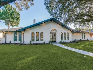 6826 Town Bluff Dr, Dallas, TX 75248