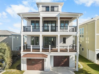1405 Pinfish Ln, Carolina Beach, NC 28428