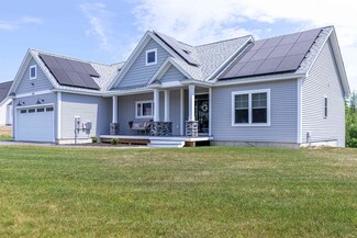 424 Blane Cir Unit 49, Pembroke, NH 03275