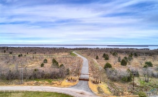 9444 W Shoreline Dr, Kemp, TX 75143