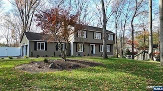 567 Echo Glen Ave, Rivervale, NJ 07675