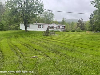 744 S Mountain Rd, Gilboa, NY 12076