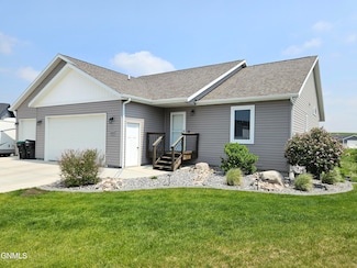 6921 Majestic Place, Bismarck, ND 58504