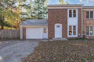 4917 Artcrest Dr, Midland, MI 48640