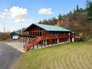 289 Twin Ponds Dr, Herkimer, NY 13350