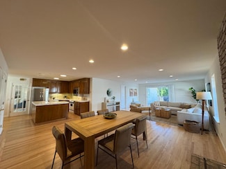 651 Spruce St, Half Moon Bay, CA 94019