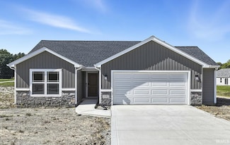 1392 Lancelot Ln, Kendallville, IN 46755