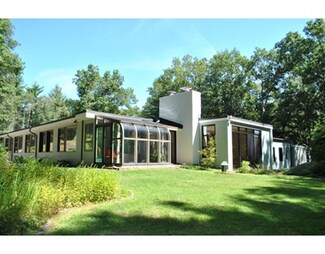 7 Twin Pond Ln, Lincoln, MA 01773