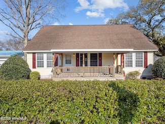 108 Chatham St, Newport, NC 28570