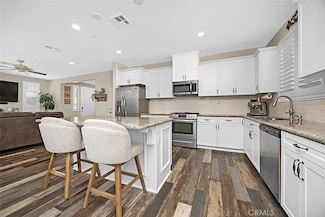 24213 Hazelnut Ave, Murrieta, CA 92562