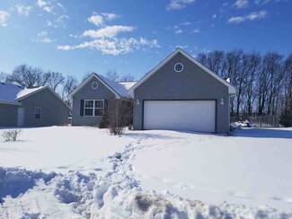 524 Parkview Dr, Johnson Creek, WI 53038
