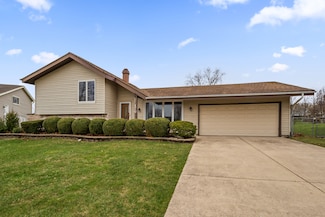 176 Royce Dr, Bloomingdale, IL 60108