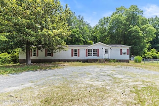 304 Mullins St, Princeville, NC 27886