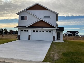 4634 9th St NE, St. Cloud, MN 56304