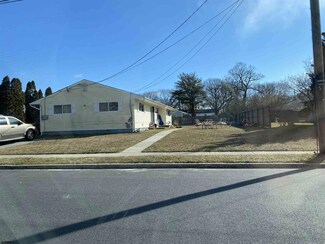11 Hamilton Dr, Somers Point, NJ 08244