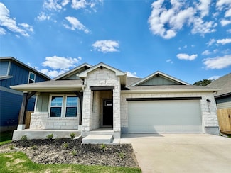 200 Coopers Hawk Crest, Cedar Creek, TX 78612