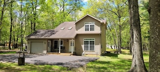 25 Byron Ln, Albrightsville, PA 18210
