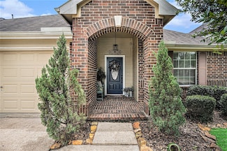 10502 Lauren Creek Dr, Baytown, TX 77523