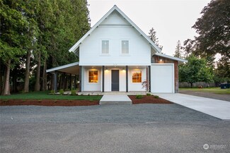 209 Lynn St, Lynden, WA 98264