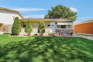 3209 Hopkins St, Steger, IL 60475