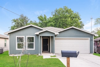 8205 Garfield St, Houston, TX 77029
