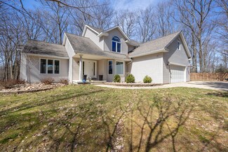14991 Tomahawk Ln, Big Rapids, MI 49307
