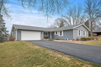 12640 Resden Rd N, Plymouth, MN 55441
