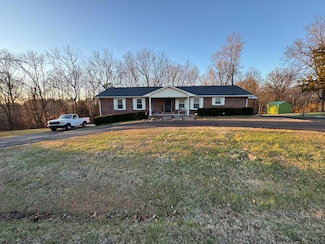 359 Shepherd Hills Rd, Cookeville, TN 38501