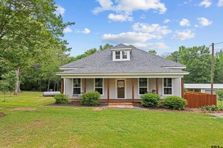 9823 Farm To Market 227, Grapeland, TX 75844