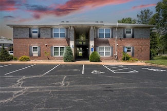 406 S Church St Unit 622, Saint Peters, MO 63376