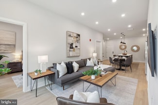 6910 Ridge Ave Unit 418, Philadelphia, PA 19128