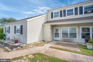 27 Mediterranean Ct Unit 42B, Barnegat, NJ 08005