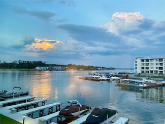 168 Lake Point Blvd Unit D204, Montgomery, TX 77356