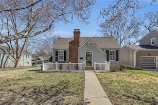 5613 Reeds Rd, Mission, KS 66202