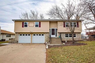 3017 Arbor Dr, Manhattan, KS 66503