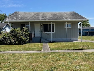 1004 8th Ave, Longview, WA 98632