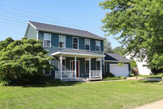 2835 Southfork Dr, Stevensville, MI 49127