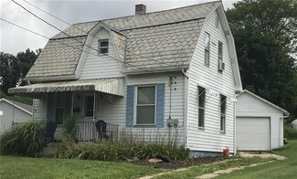 415 W Cooper St, Slippery Rock, PA 16057