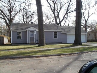 423 E Columbia Ave, Muskegon, MI 49444