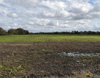2 County Road 303, Edna, TX 77957