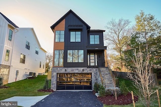 6845 Churchill Rd, McLean, VA 22101