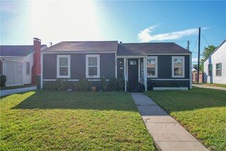 357 W Saxet Dr, Corpus Christi, TX 78408