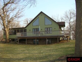 18961 Mary Ln Unit Lakefront, Lake Crystal, MN 56055