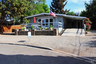 2041 Sunrise Cir, Twin Falls, ID 83301